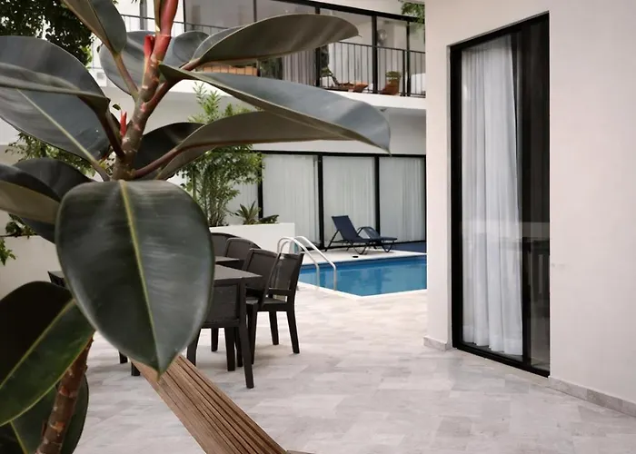 New 2 Bed Swim-up, Gril With Jacuzzi Aldea Zama Сasa de vacaciones Tulum