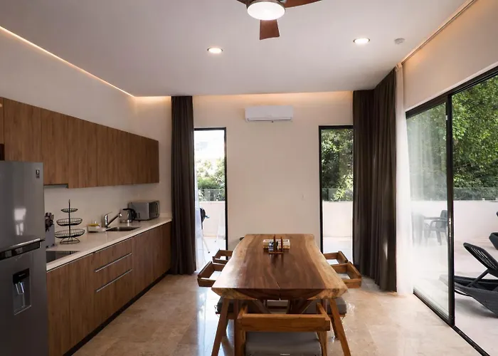 Heushaven 2 Bed Swim-Up, Griljacuzzialdea Zama Tulum